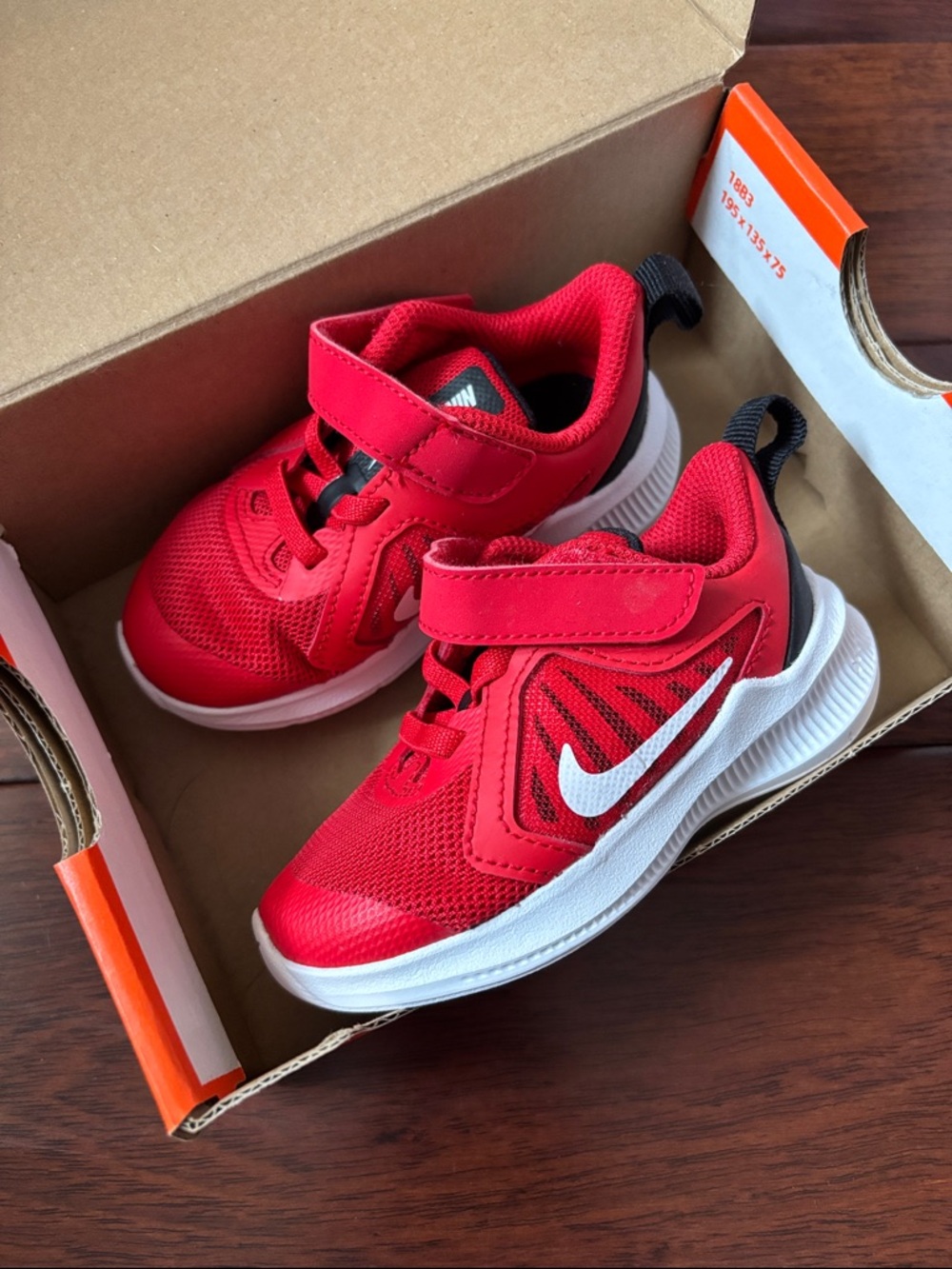 Nike Kids Red and White Sneaker with Hook-and-Loop Strap